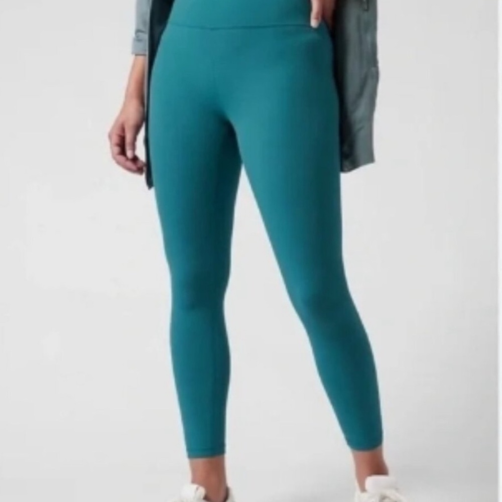 Athleta Transcend 7/8 Leggings